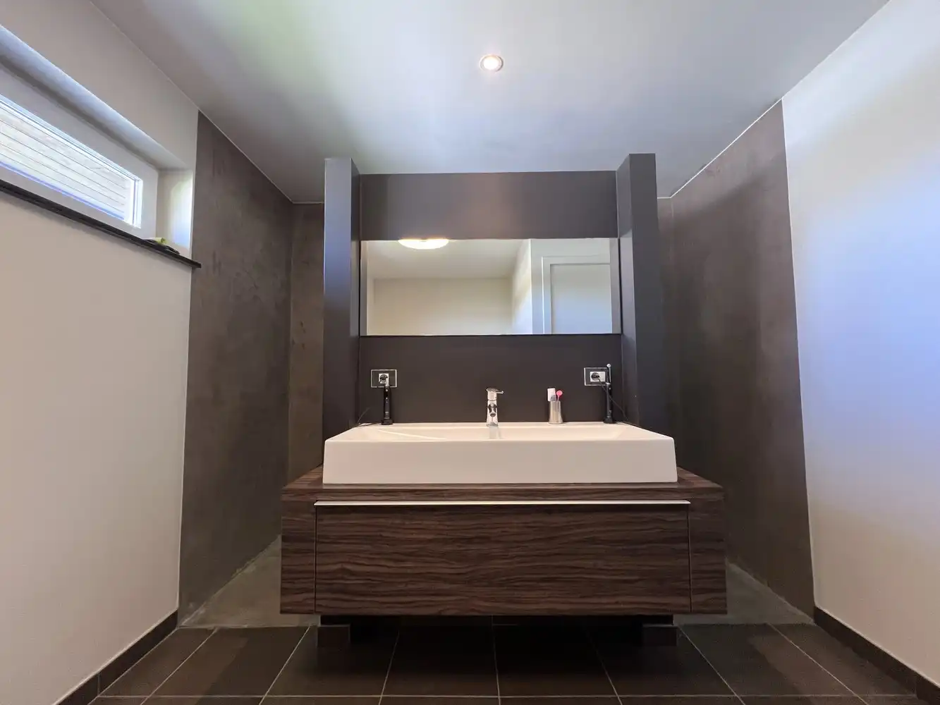 Moderne energiezuinige woning met 5 slaapkamers foto 16