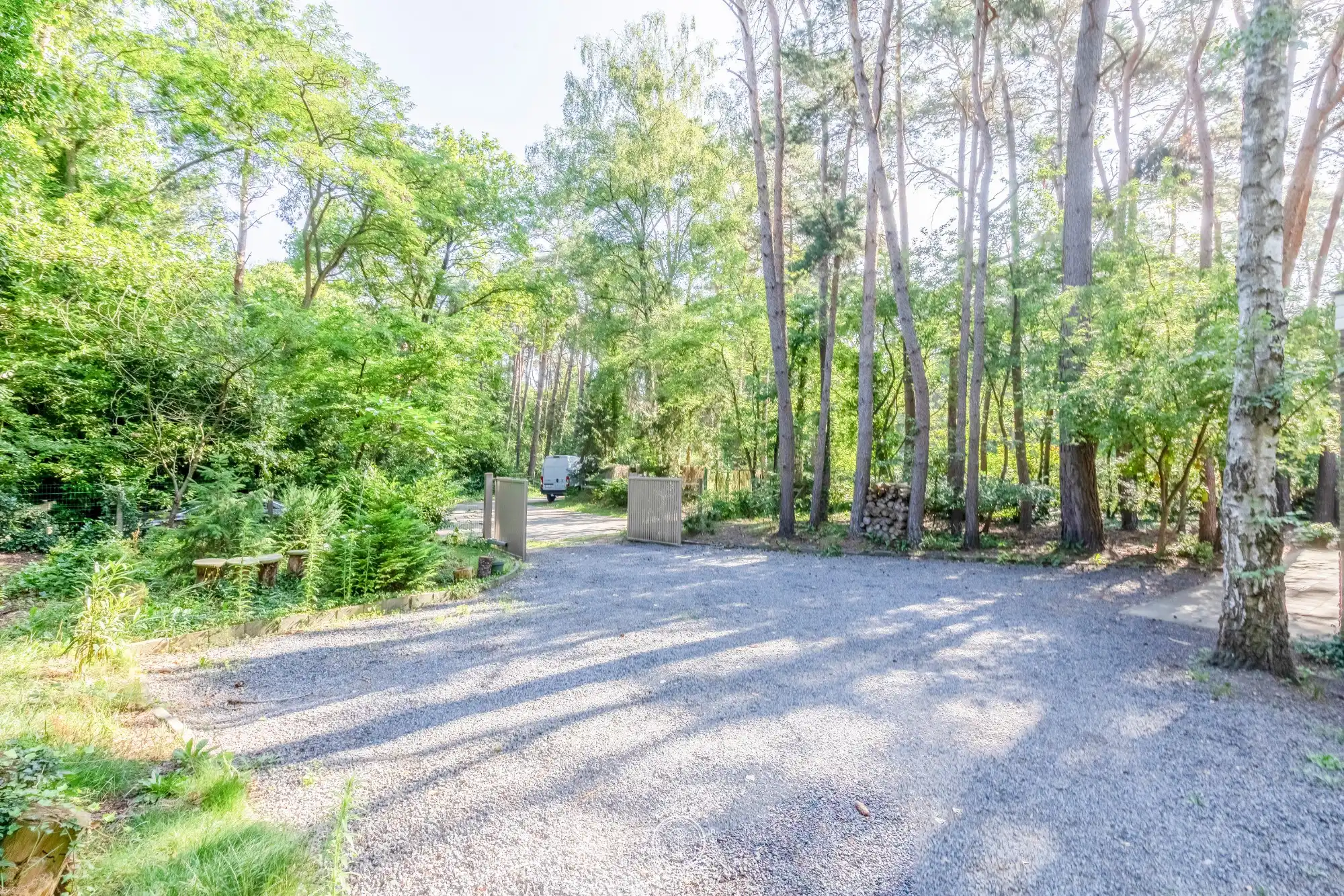 Potentiële parel om betoverend te wonen foto 23