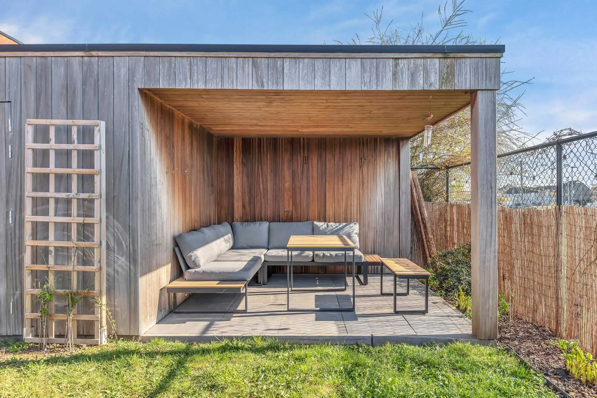 Moderne, instapklare en energiezuinige halfopen bebouwing foto 20