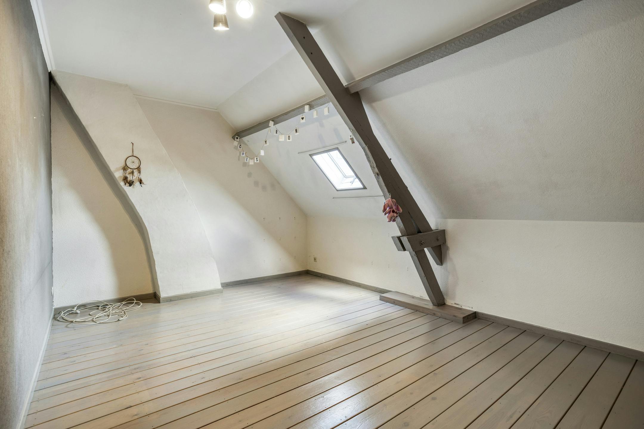 Te renoveren huis met vier slaapkamers en tuin in het centrum foto 11