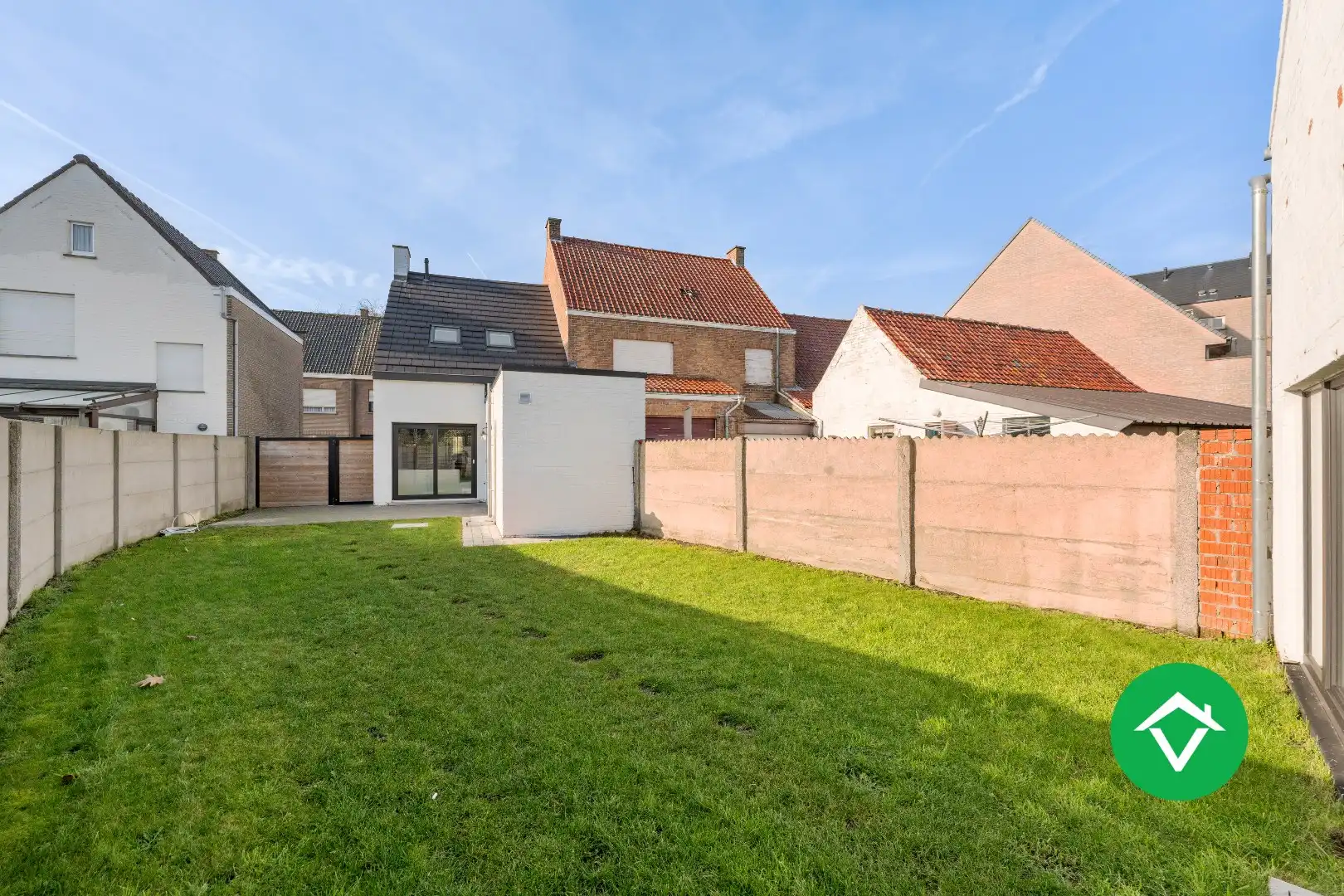 Volledig vernieuwde woning met 3 slaapkamers en bijgebouw in centrum Koekelare foto 19