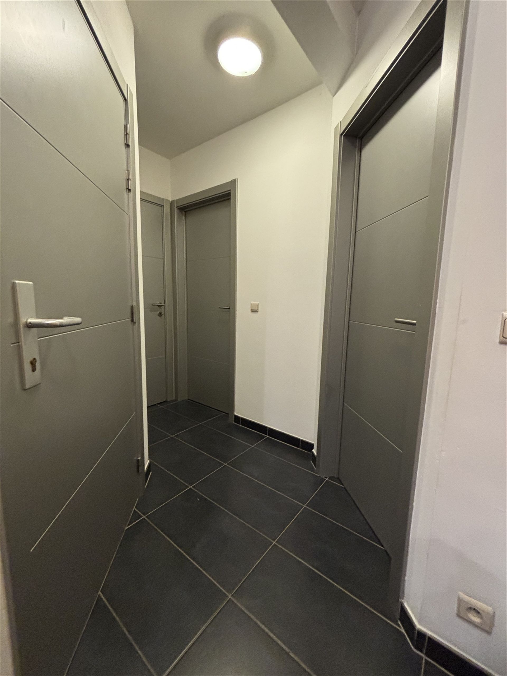 Appartement met staanplaats in centrum Merchtem foto 8