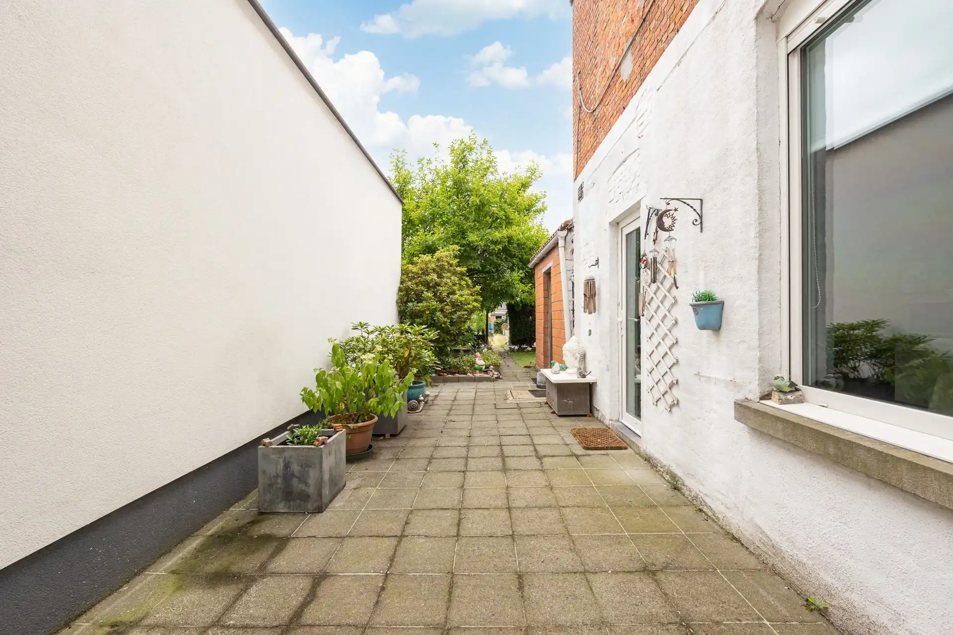 Te renoveren woning met potentieel vlakbij centrum foto 16