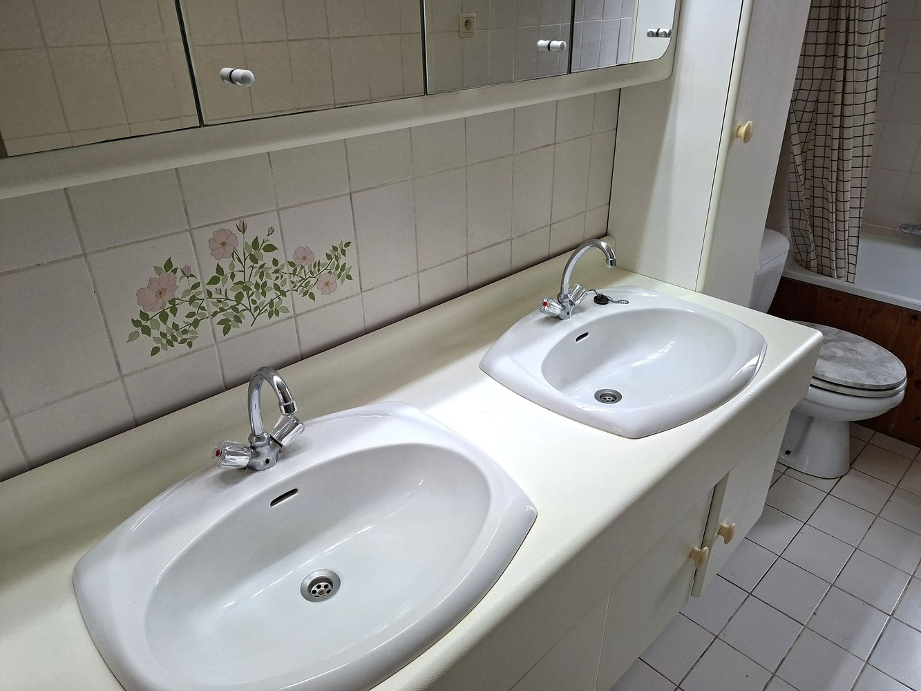 Licht te renoveren woning / 4 slaapkamers en tuin / centrale ligging foto 26