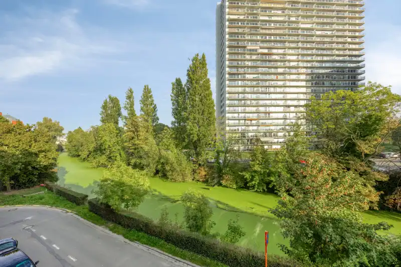 Moderne woning met kantoor en prachtig zicht op de Leie foto 17