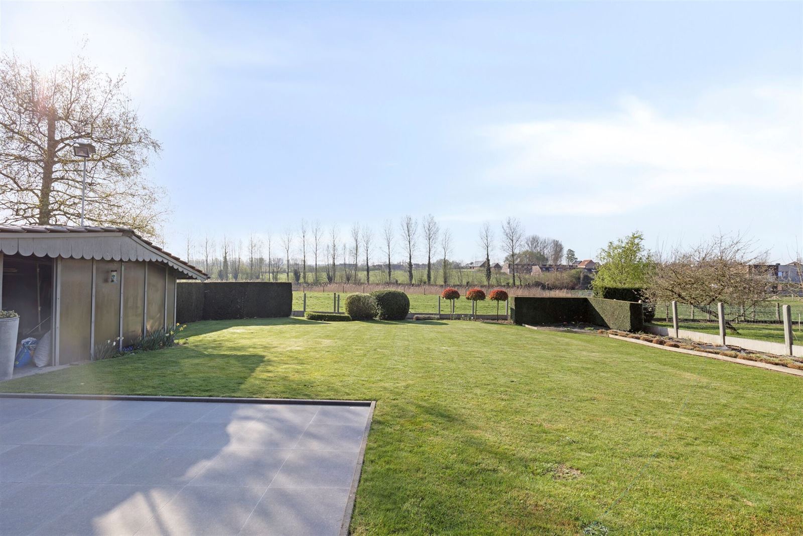 Ruime villa te huur in groene omgeving  foto 31