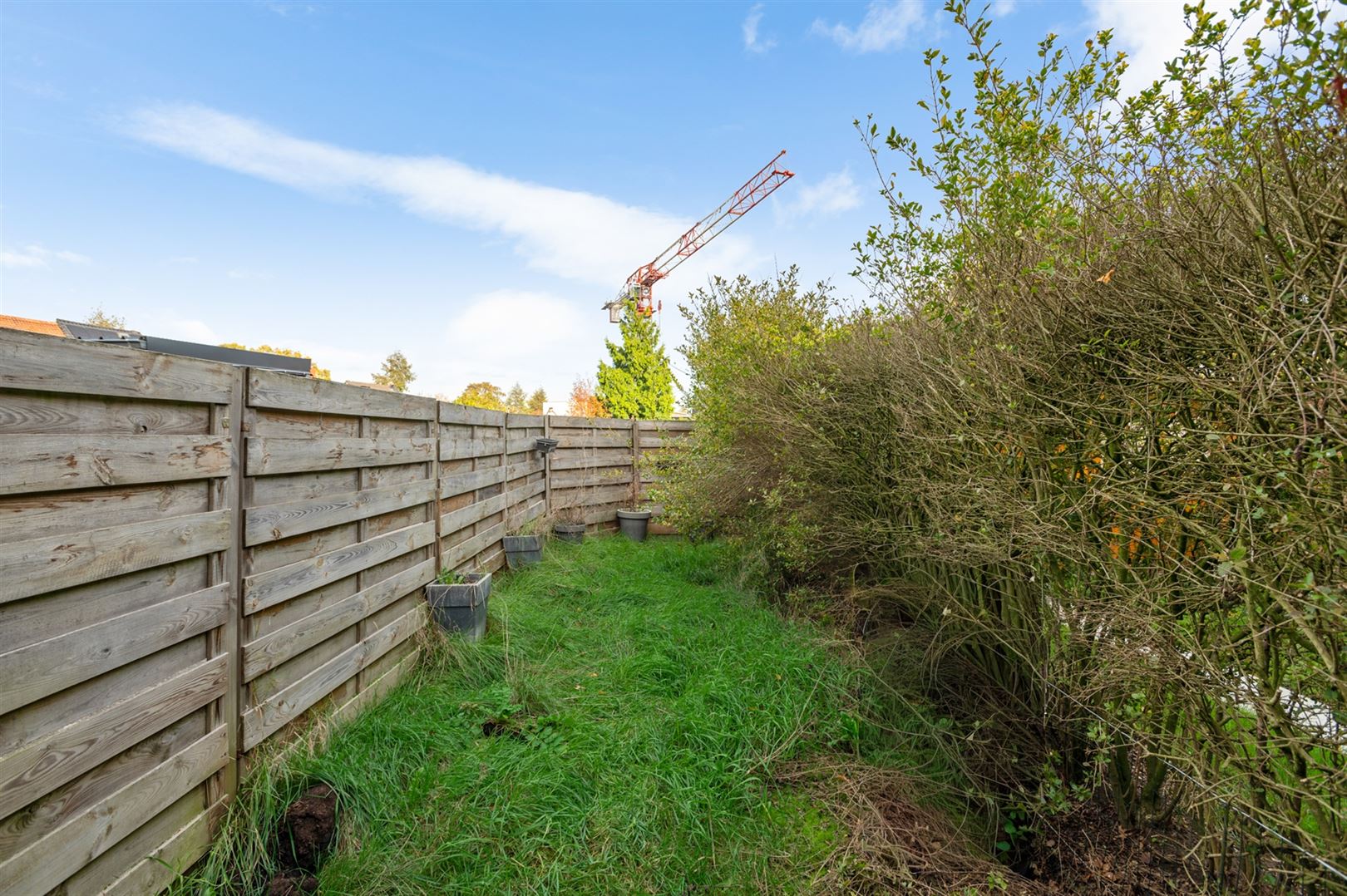 Te renoveren gelijkvloers appartement met garagebox foto 3