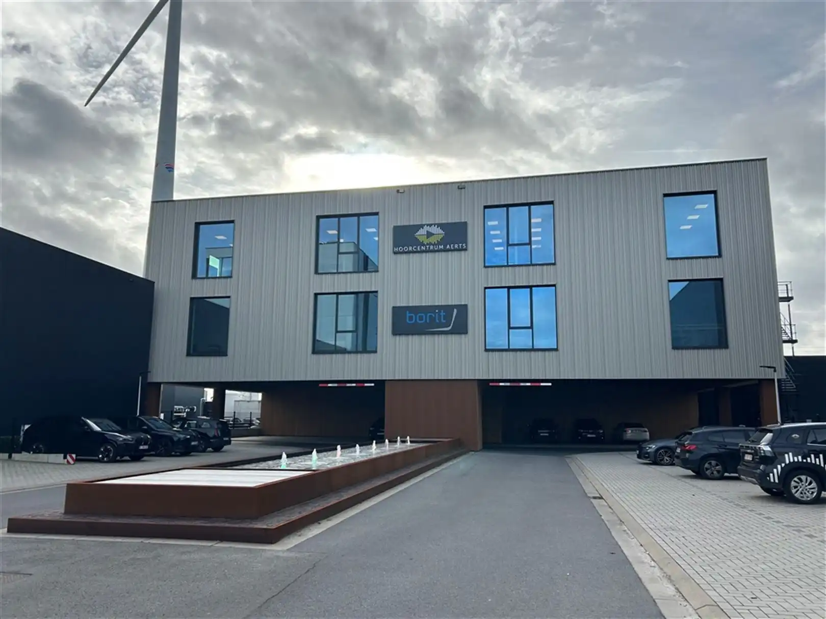 Kantoorgebouw foto 25