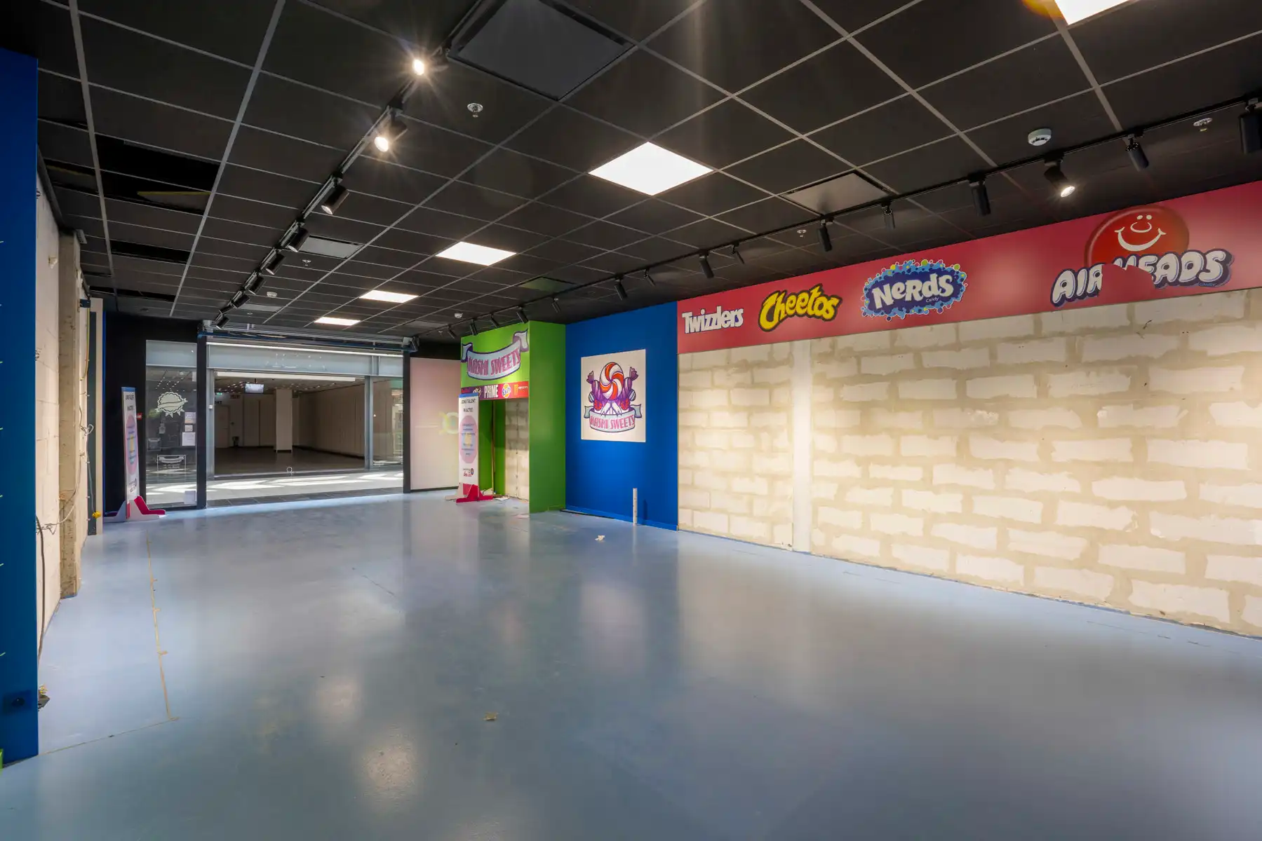 Commerciële toplocatie in Shopping Den Tir foto 5