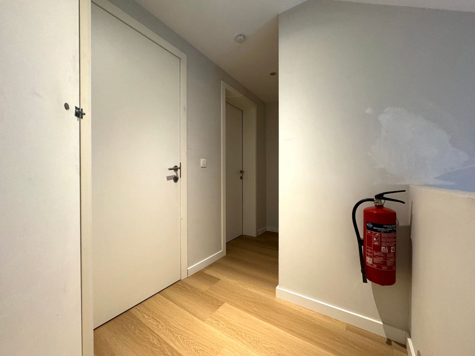 Te huur: gerenoveerd duplex appartement in centrum Aalst! foto 10