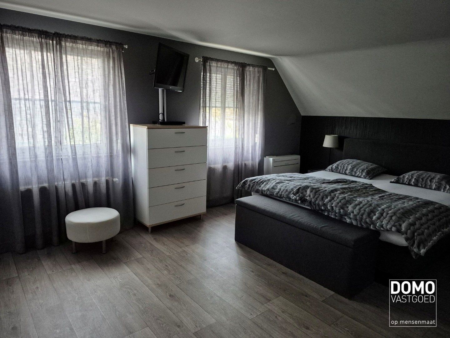 Warme gezinswoning met prachtige tuin in hartje Kortessem foto 10