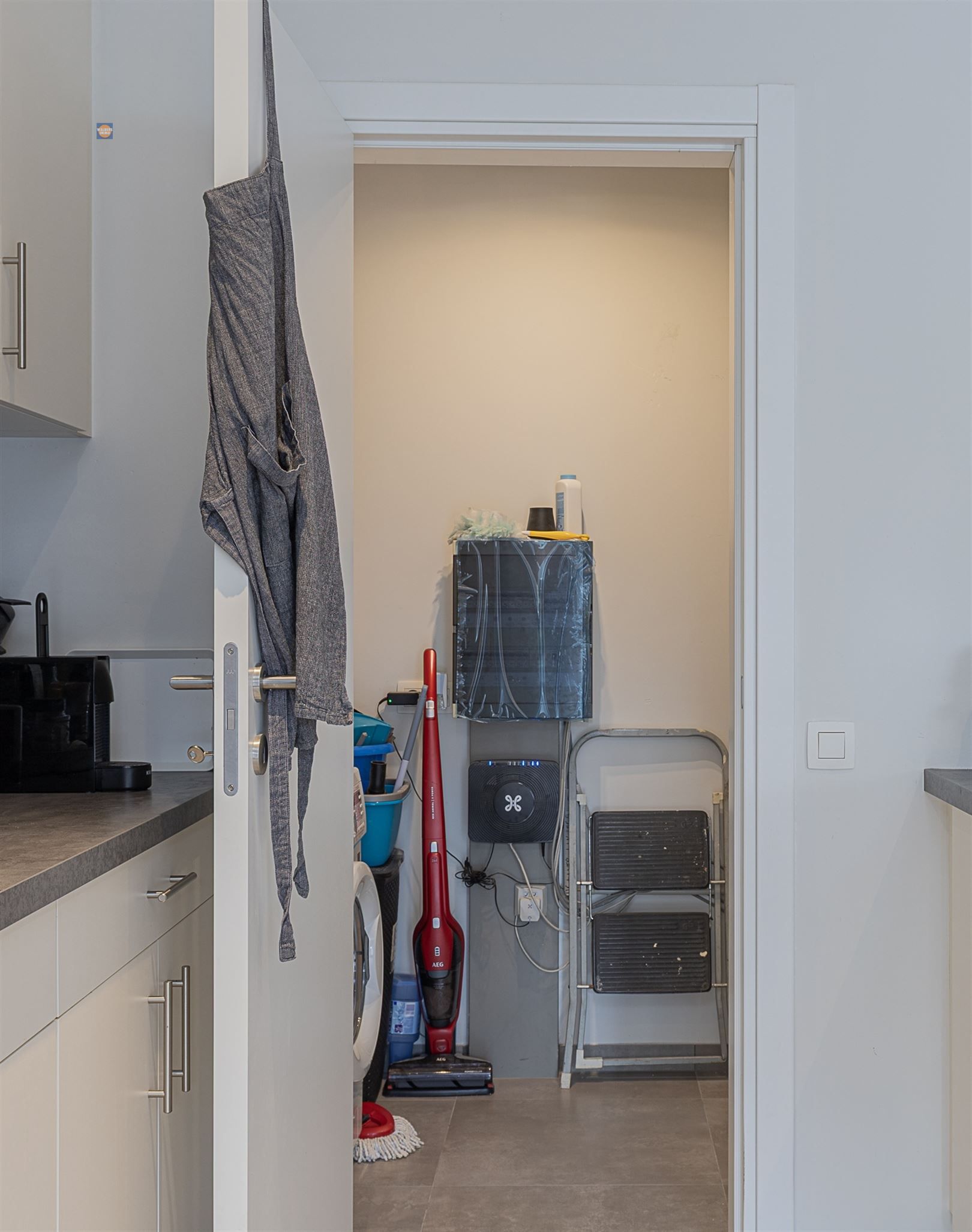 Ruim 2-slaapkamerappartement in rustige straat nabij centrum foto 11