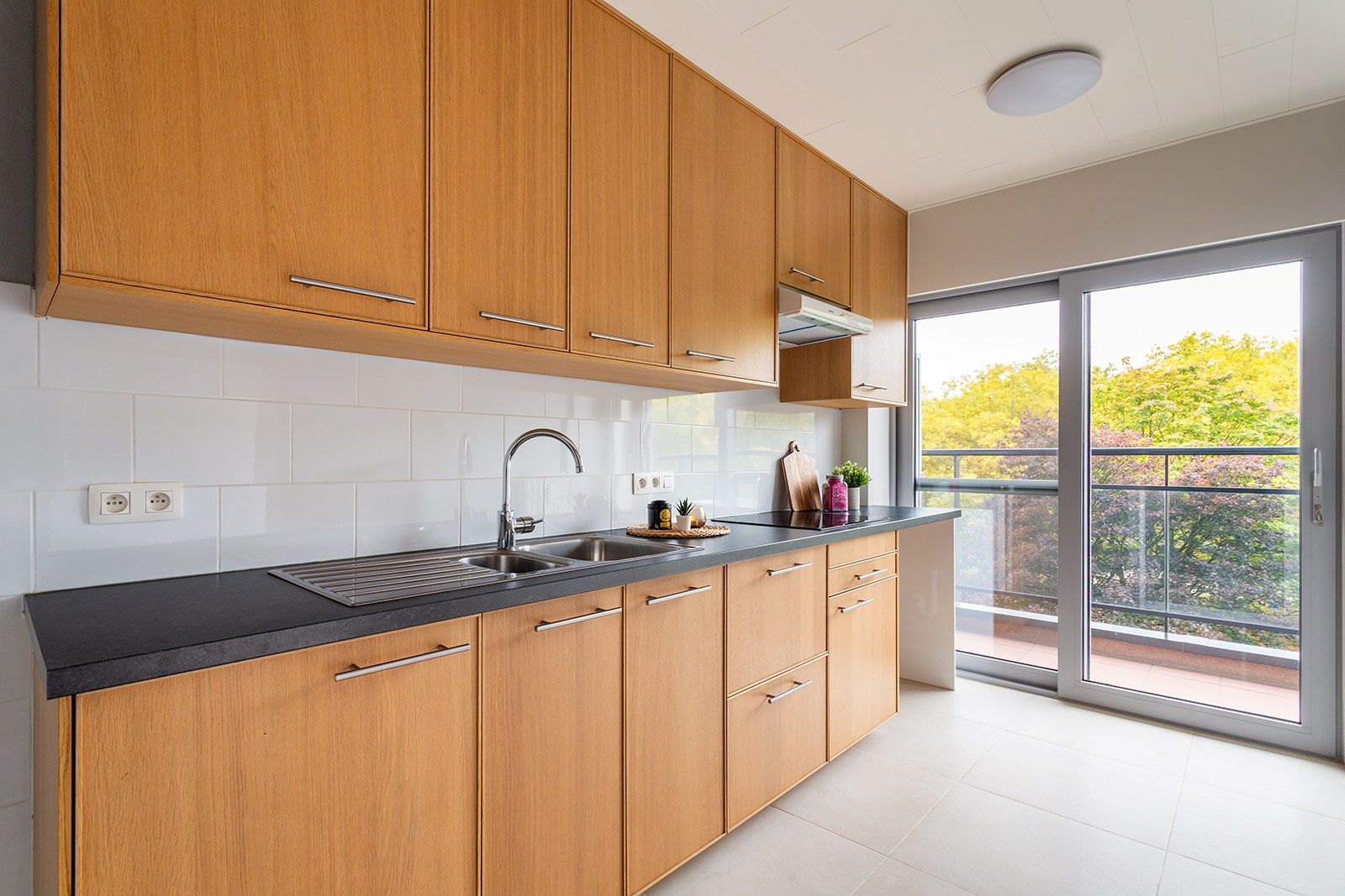 Rustig gelegen 2-slaapkamer appartement met 2 terrassen! foto 6