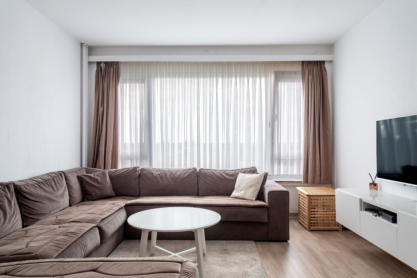 Instapklaar appartement met 2 slpk nabij het Park den Brandt foto 4