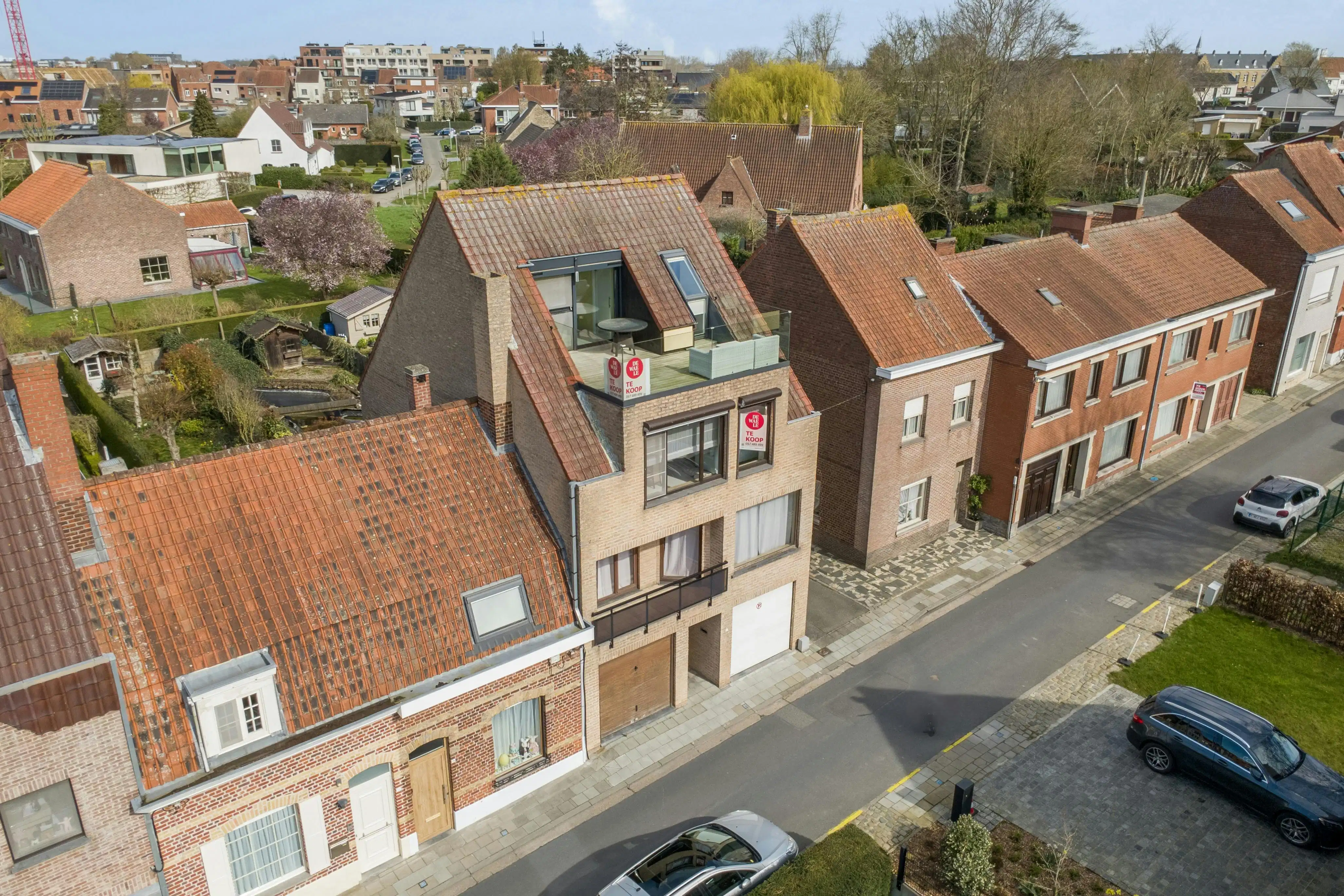 Lichtrijk appartement te koop in Ieper met uniek dakterras en garage foto 2
