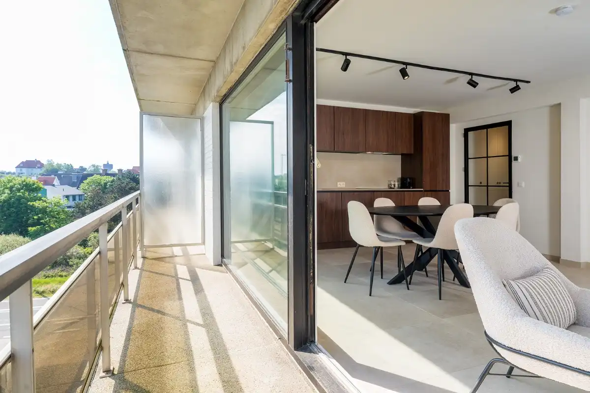 Prachtig gerenoveerd appartement nabij het strand foto 8