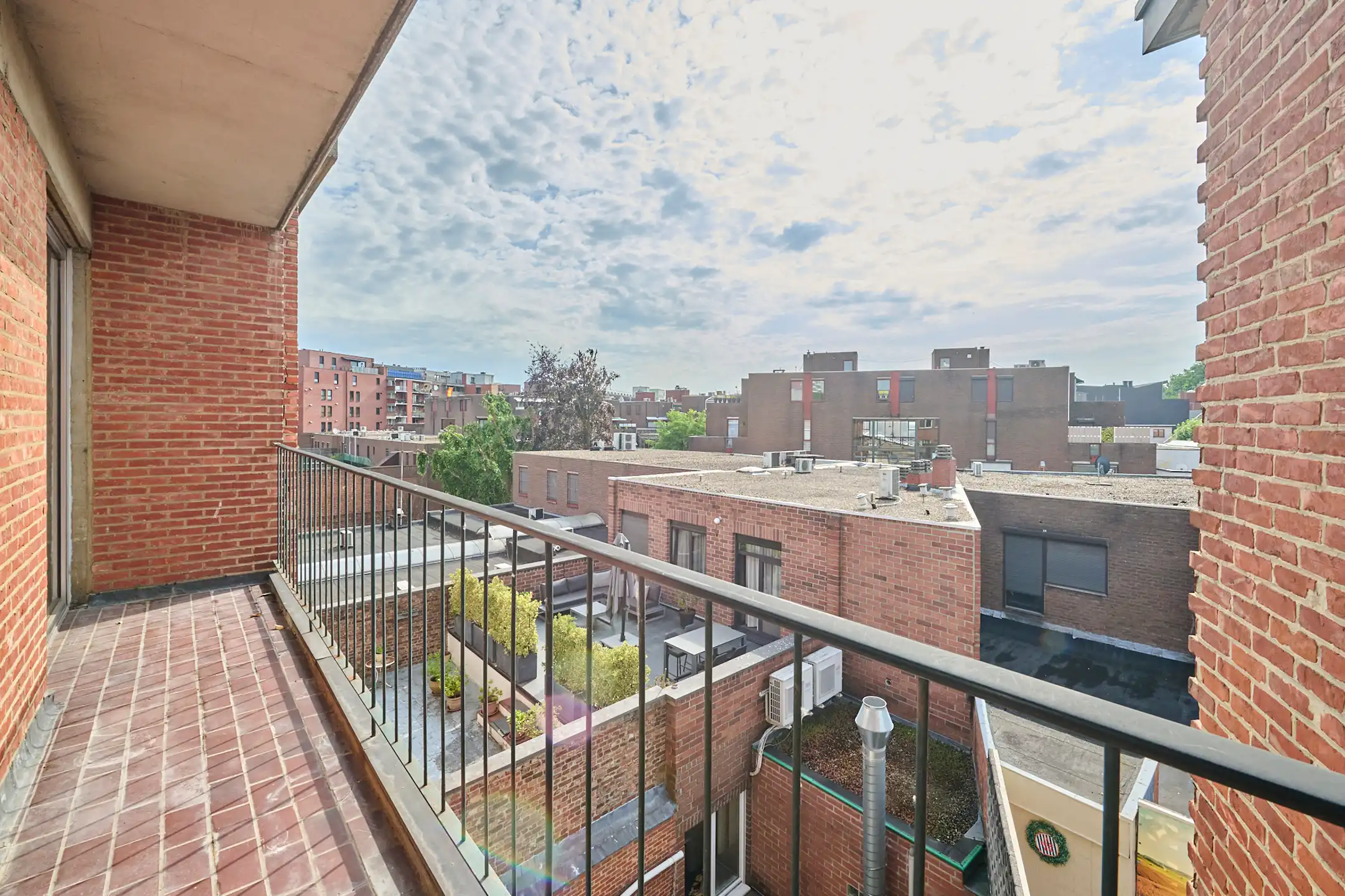 Te koop – Opbrengsteigendom op toplocatie in Genk foto 13