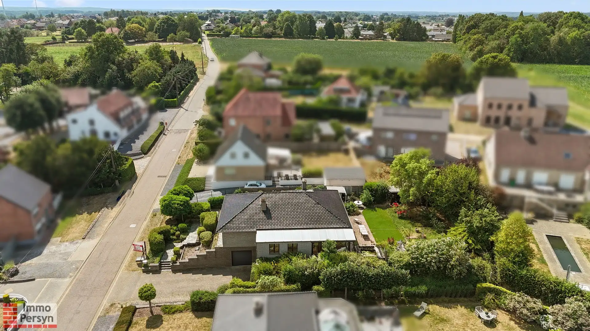Charmante open bebouwing met praktische indeling in een rustige omgeving foto 5
