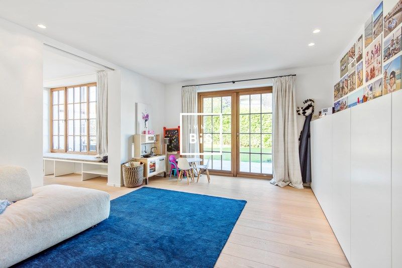Exclusieve instapklare villa in het Zoute met zonnige tuin foto 11