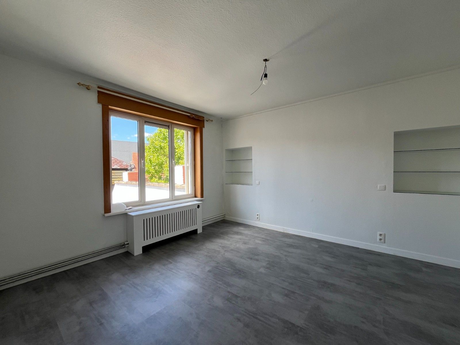 Te Huur: Karaktervolle, gerenoveerde woning met 6 slaapkamers in Kruisem foto 13