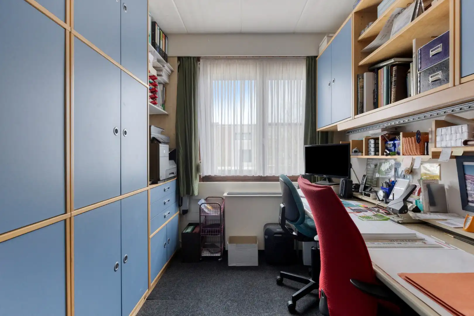 Riante gezinswoning met tuin en garage foto 11