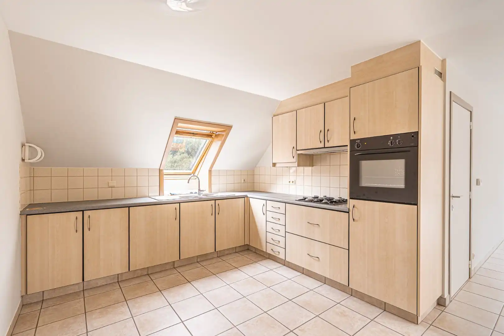 Appartement met 1 slaapkamer, berging en garage in Ledegem foto 3
