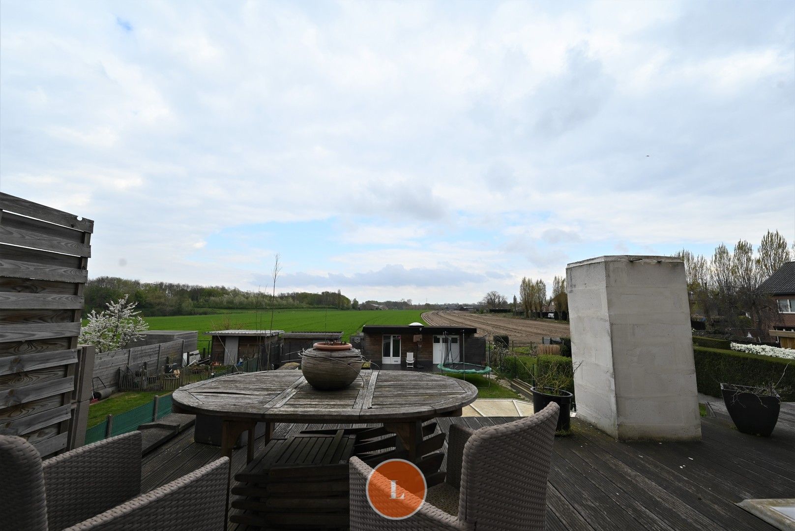 Recente rijwoning met grote garage en tuin in Menen foto 10