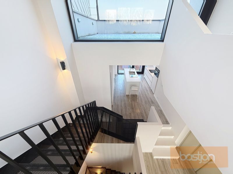 Exclusief Triplex Appartement met Dakterras in hartje Kortrijk foto 5