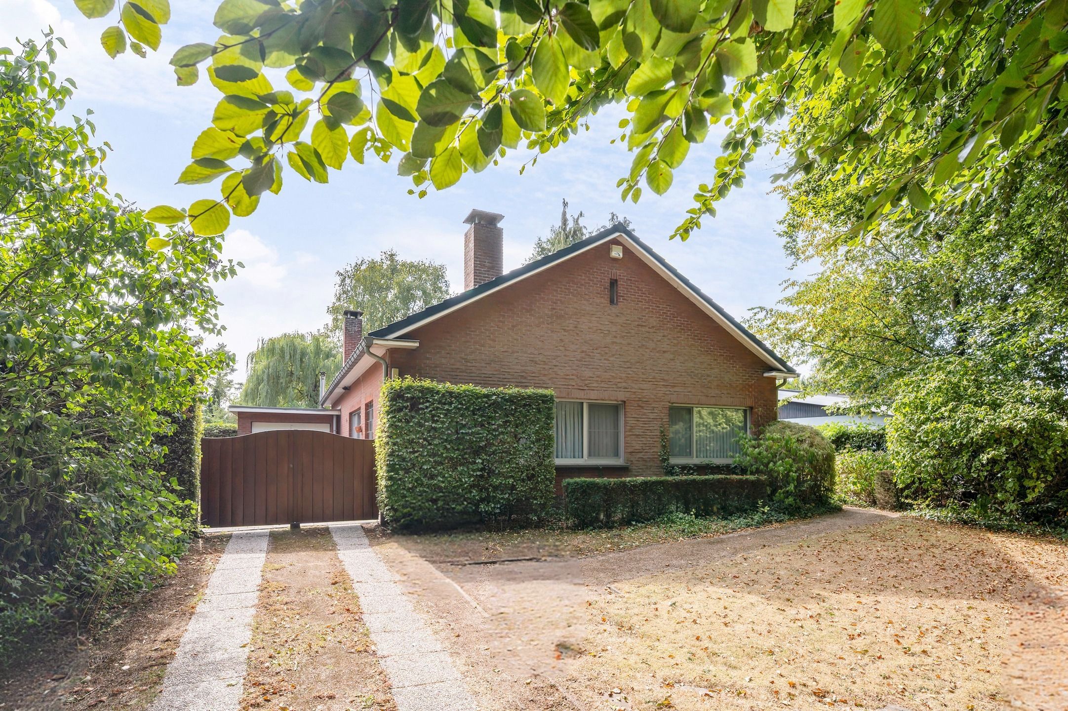 Vrijstaande gelijkvloers woning op prachtig perceel van ca. 1436 m² foto 32