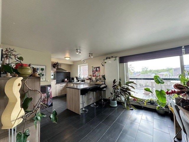 Modern en stijlvol appartement met ruim terras in kleinschalige residentie te Oudsbergen. foto 2