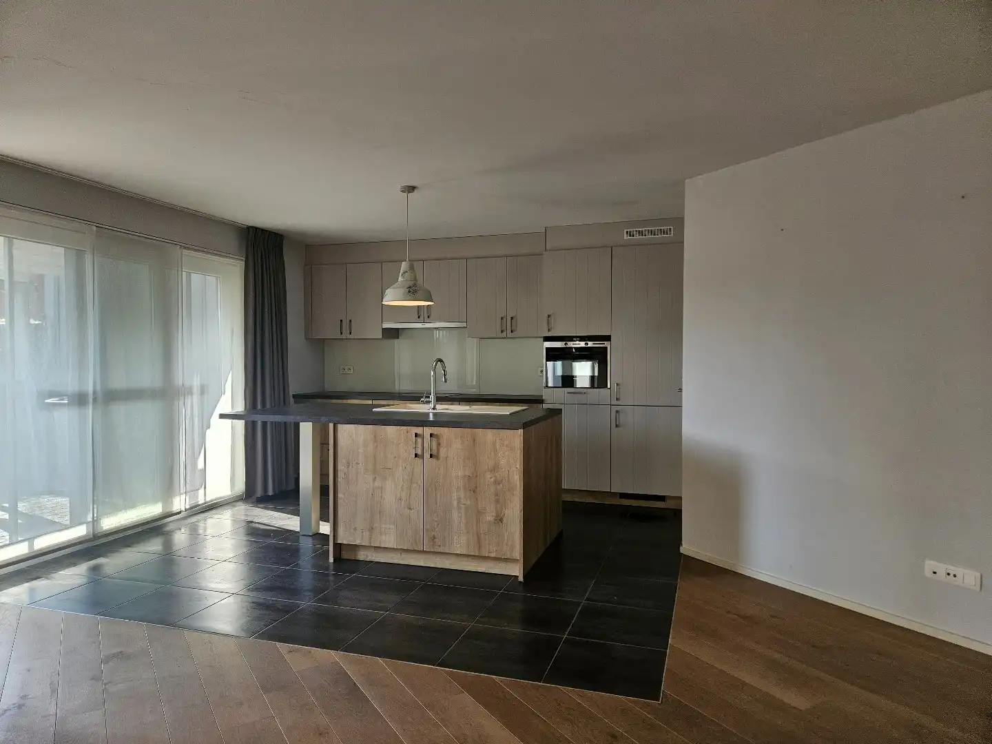 Ruim gelijkvloers appartement met 2 slaapkamers in Geel! foto 6