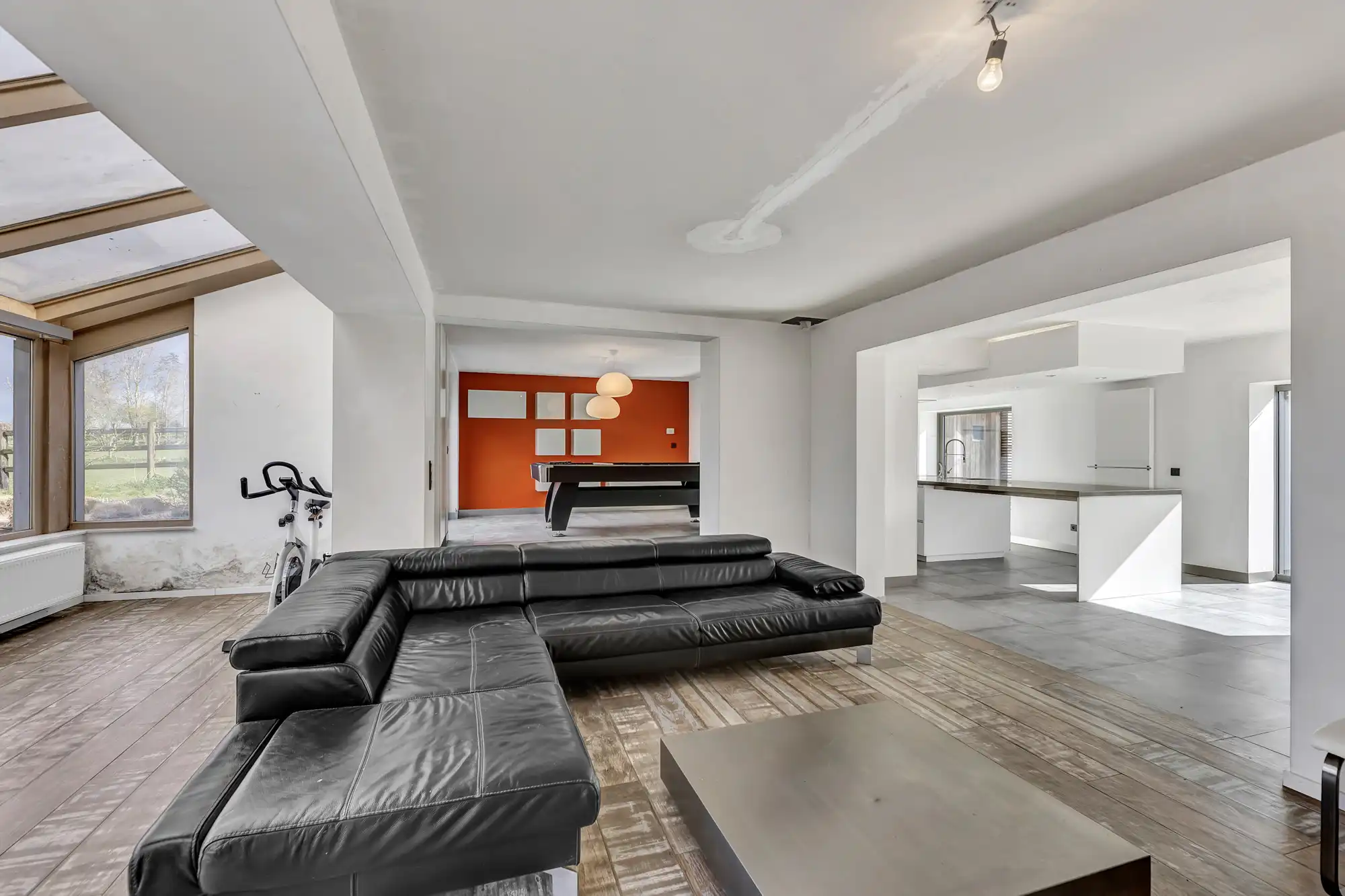 Hoeve te koop met 4 slaapkamers op prachtig perceel foto 12