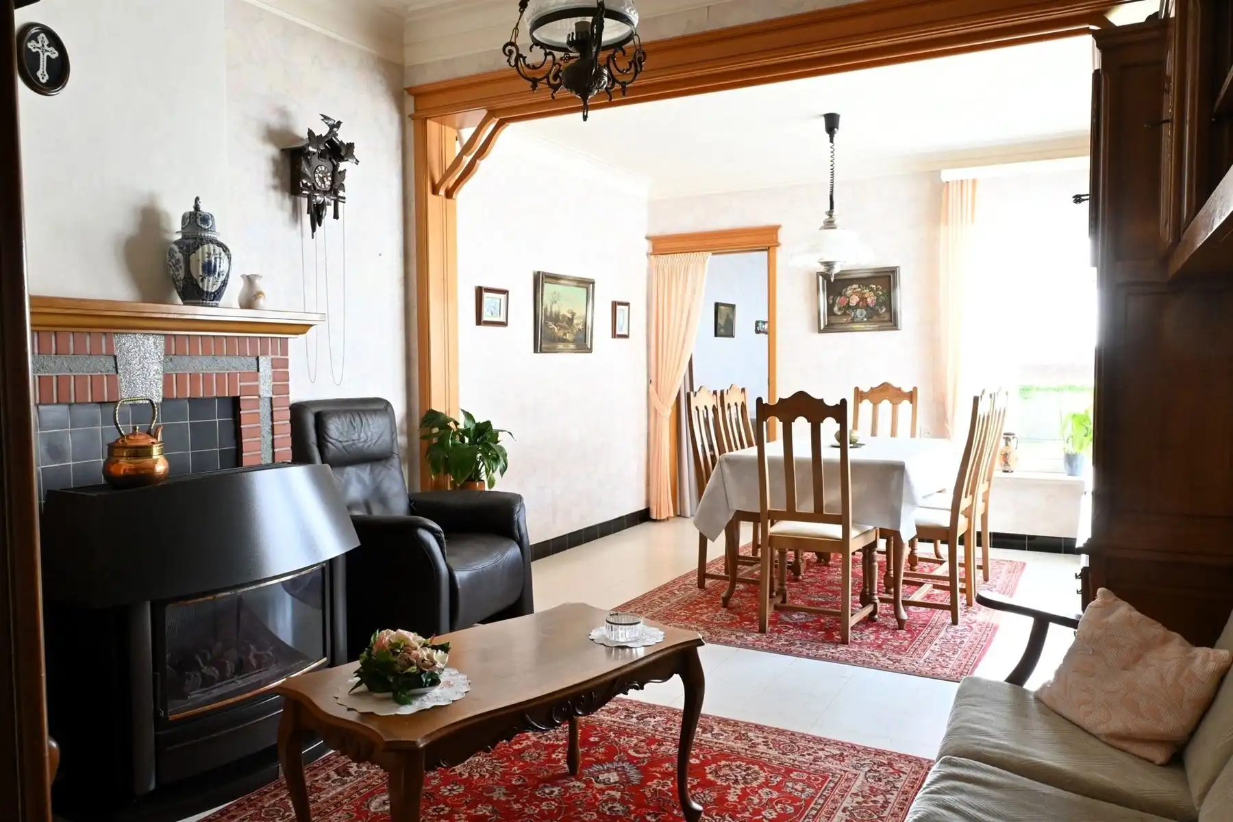 Goed onderhouden woning in het centrum van Anzegem foto 3