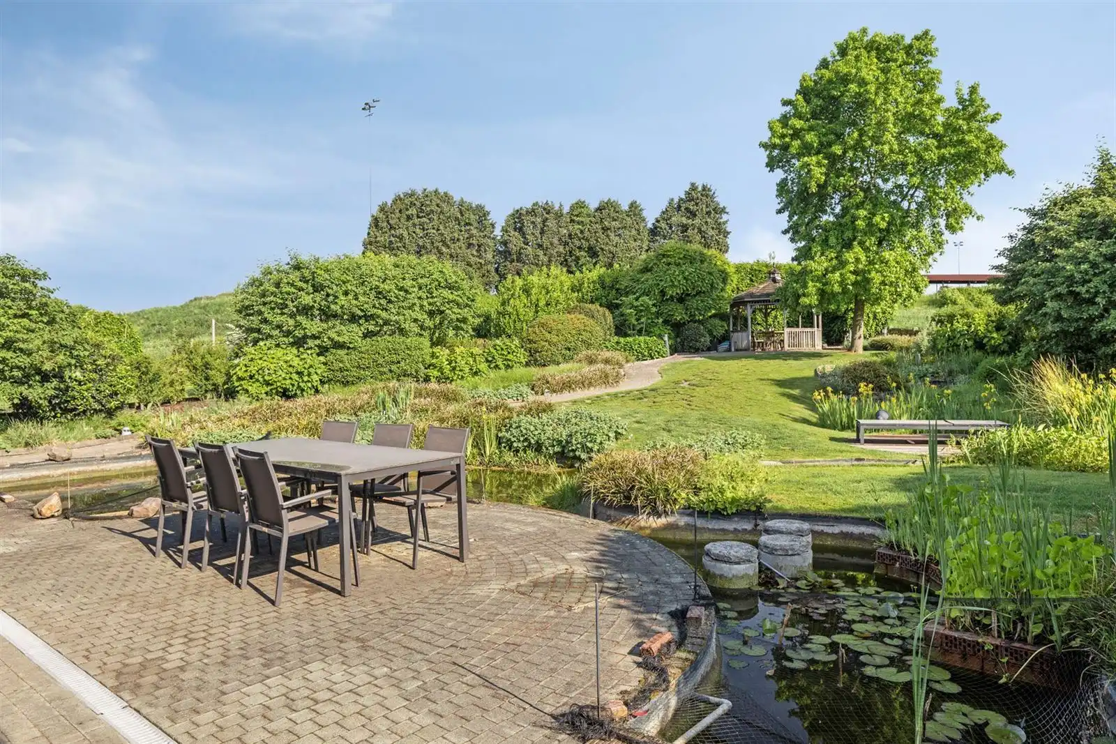 Gerenoveerde villa (450m²) met 4 à 5 slaapkamers op 17a 05ca foto 30