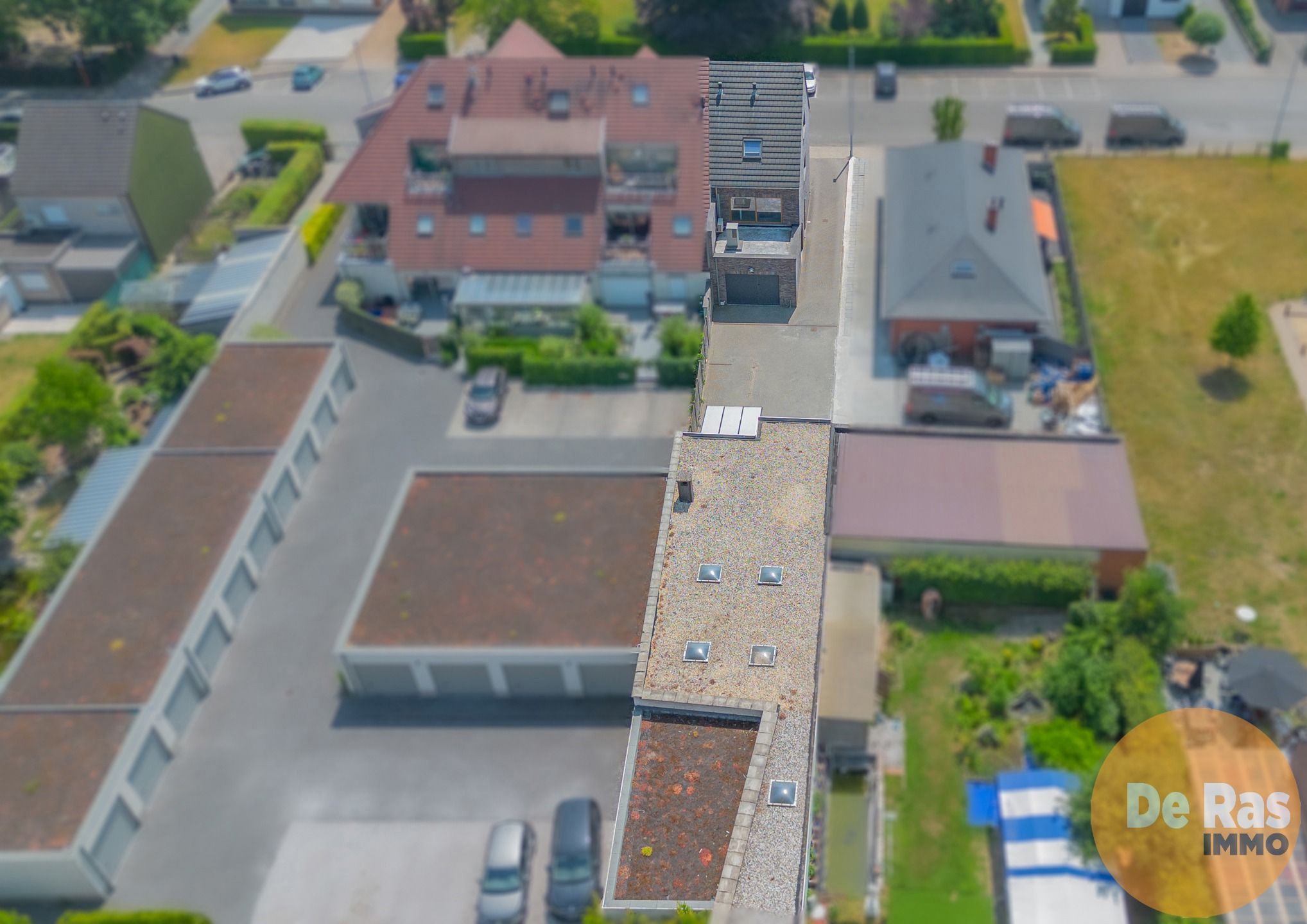 NIEUWERKERKEN - Recent kantoorgebouw met magazijn foto 8