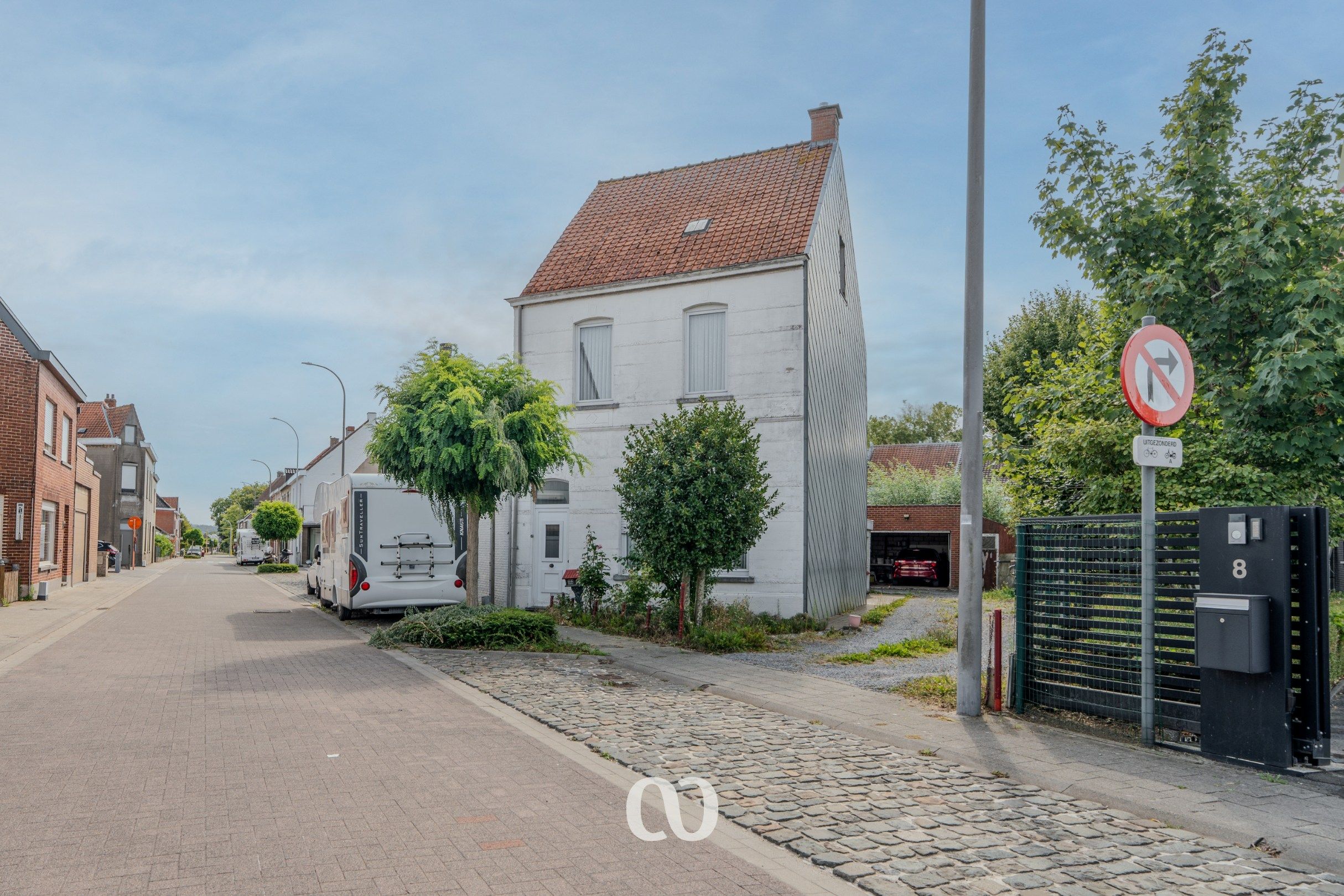 Half open bebouwing op rustige ligging in centrum Berchem foto 12