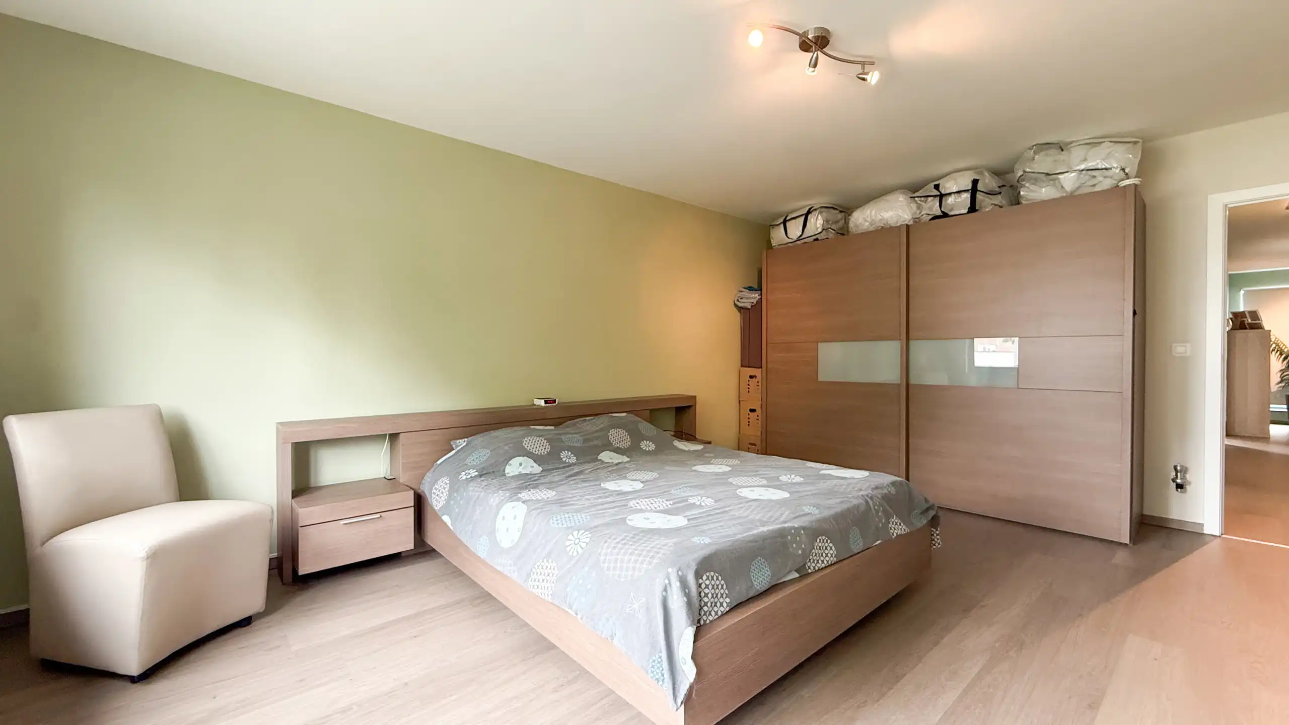 Moderne energiezuinige woning in rustige straat met 3slpks!  foto 27