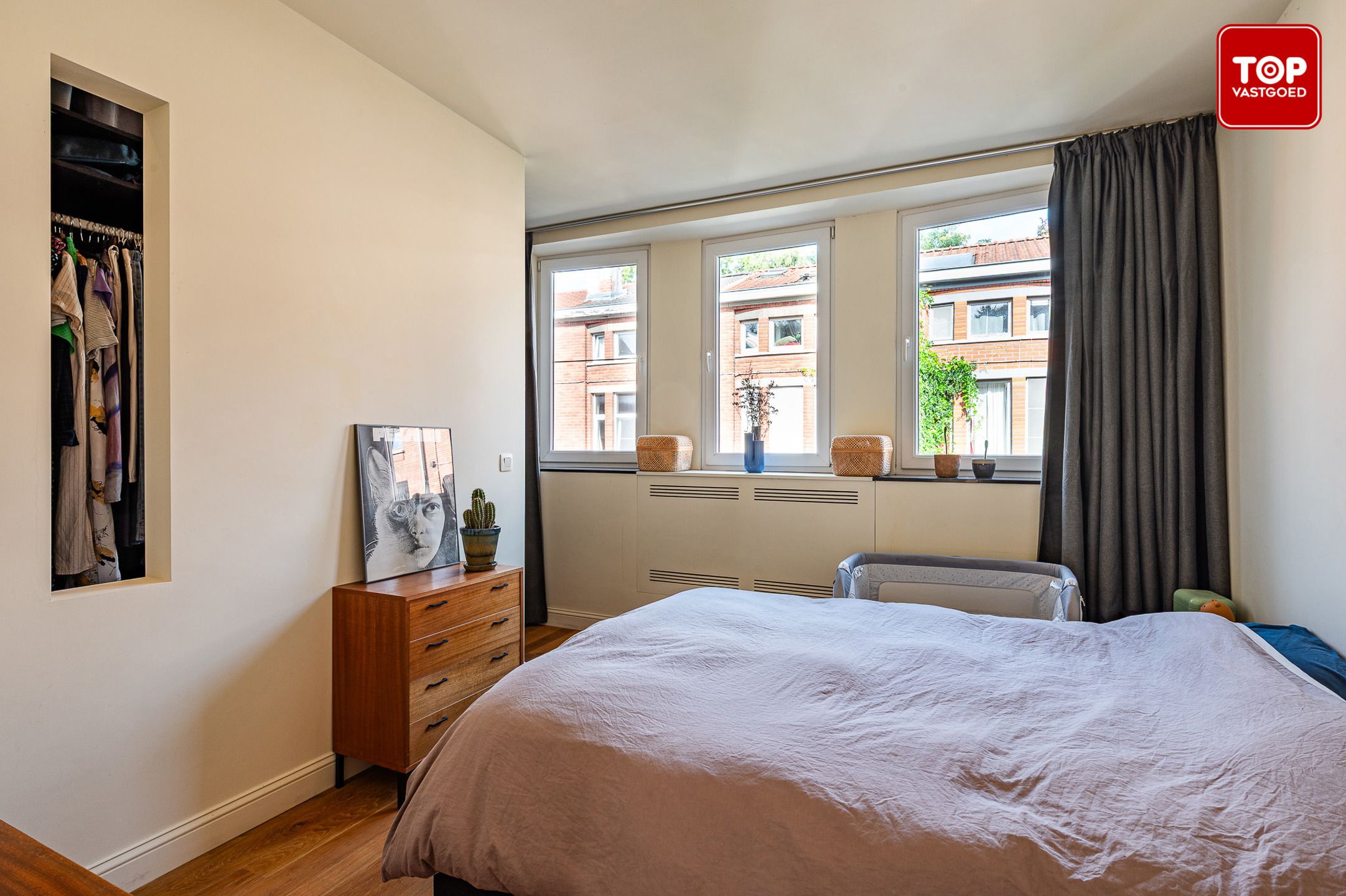 Instapklare en energiezuinige woning met zonnige tuin vlakbij de Bourgoyen foto 17