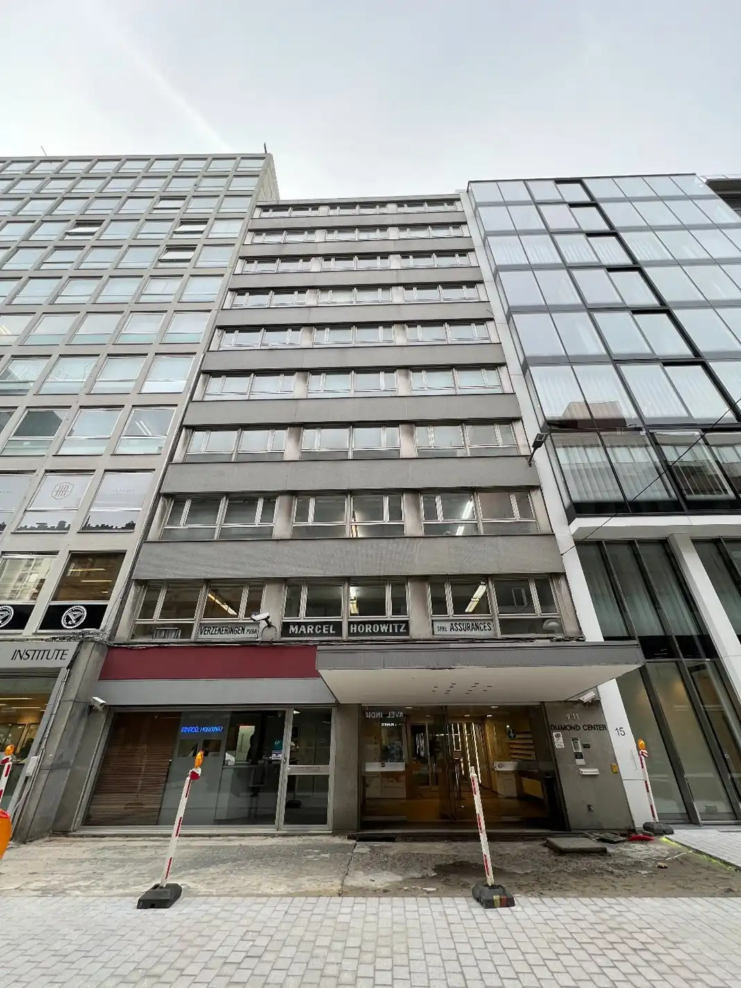 Diverse kantoren te huur in de Diamantwijk foto {{pictureIndex}}