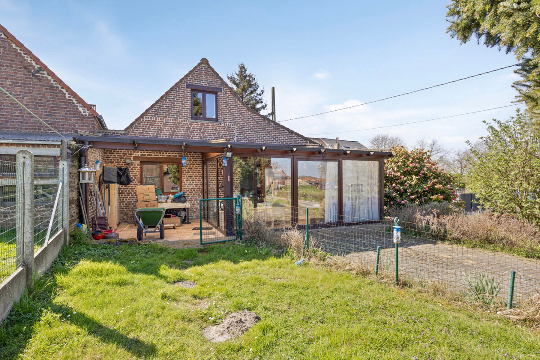 OPTIE Te verfraaien woning op gunstige ligging in Halle foto 27