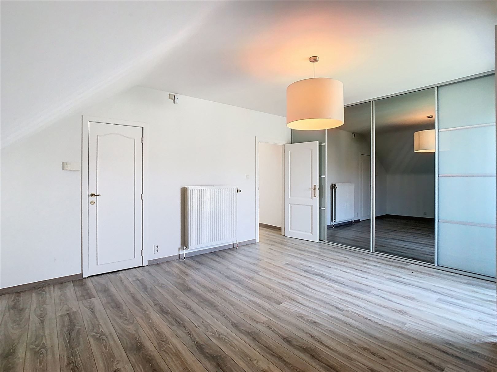 landelijk gelegen huis met zwembad en 3 slaapkamers! foto 17