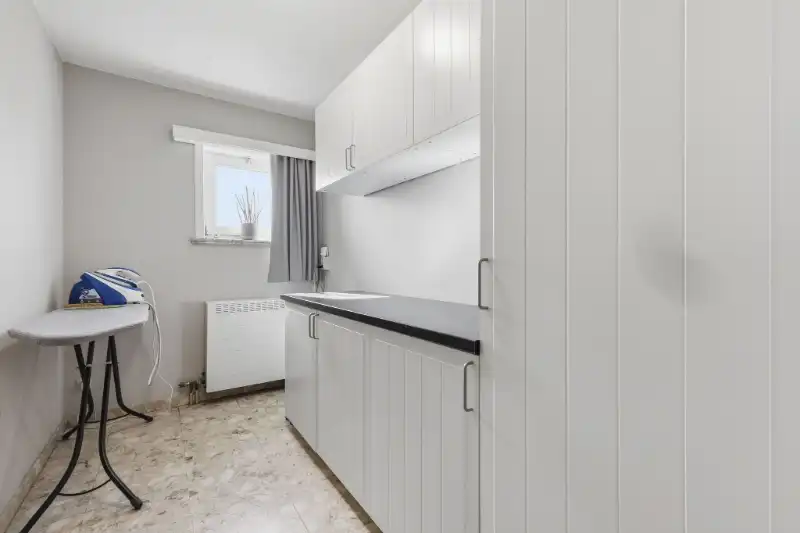 Villa met loods foto 16