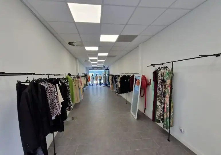 Commerciële ruimte te huur – toplocatie in het centrum van Dendermonde foto 2