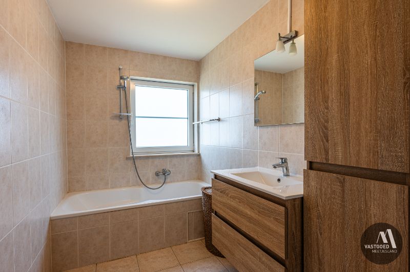 Instapklare woning op 433m² te Maldegem foto 16