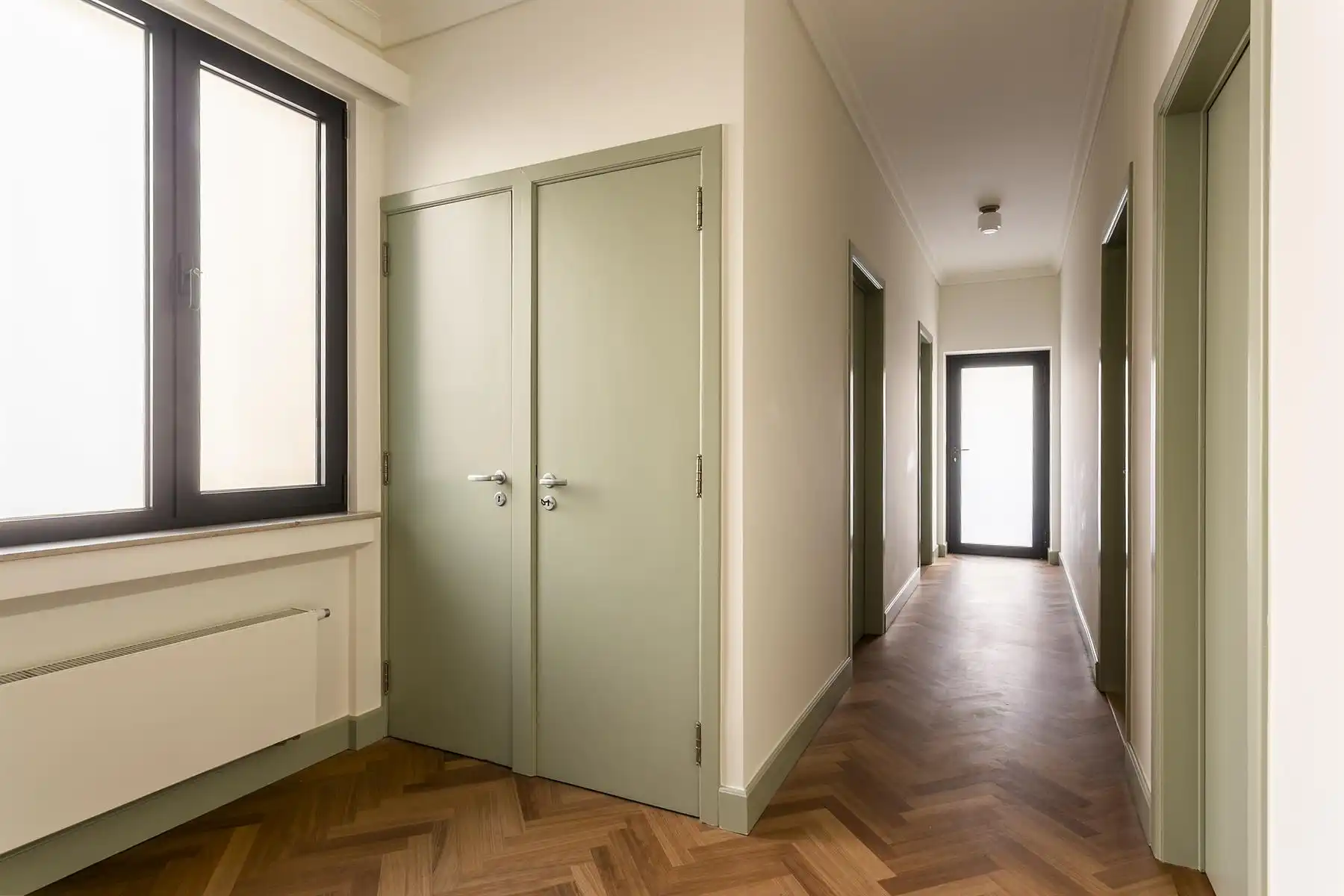 Luxueus afgewerkt appartement op zeer centrale ligging. foto 11