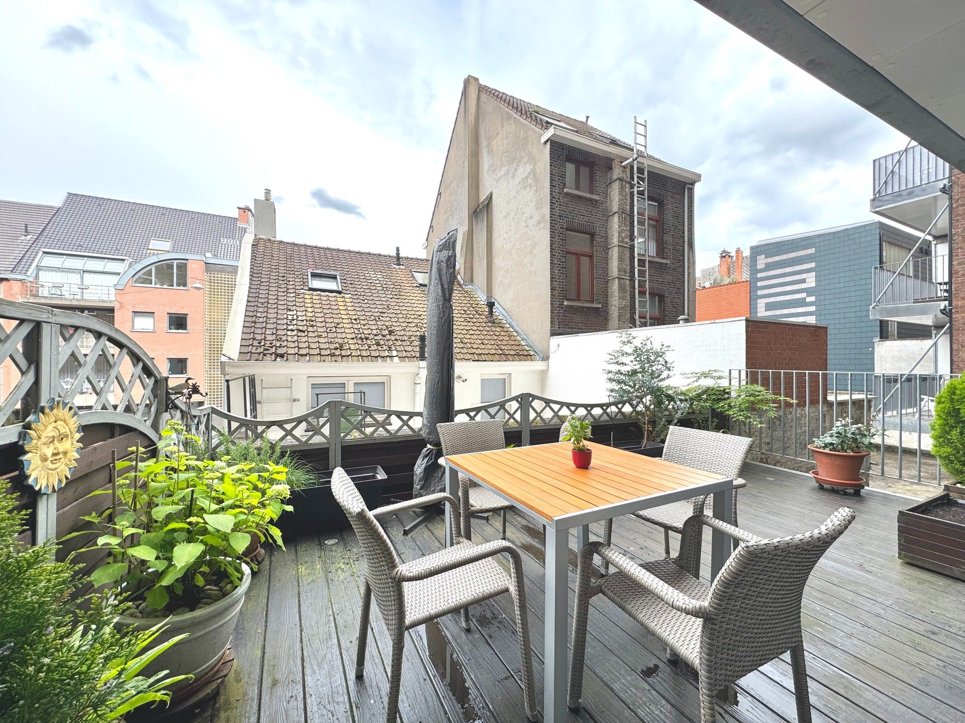 APPARTEMENT MET GROOT ZONNETERRAS EN PARKING foto 5