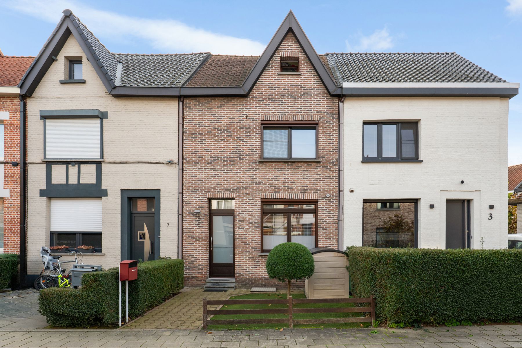 Gerenoveerde woning in een topbuurt foto 12