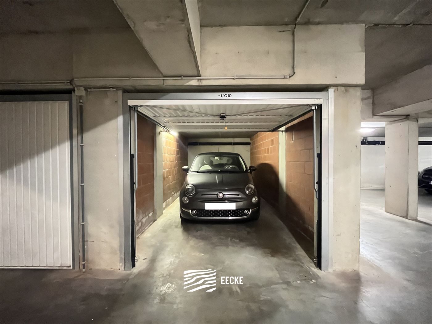 Parking - gesloten garagebox foto 3