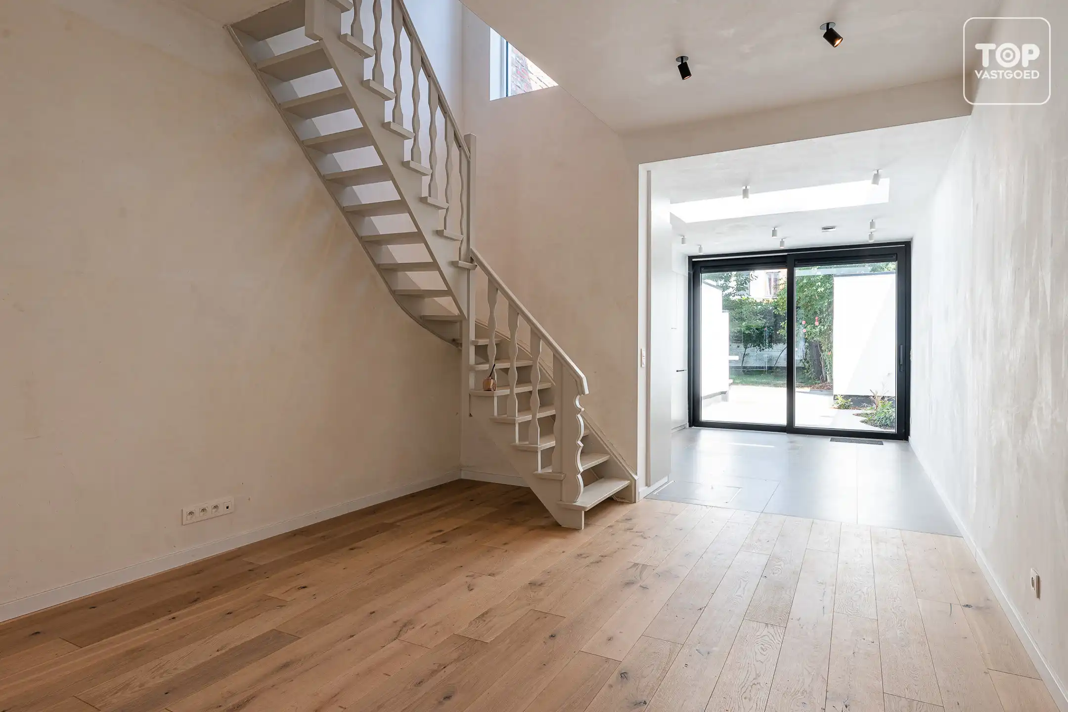 Totaal gerenoveerde woning (EPC A+) met 3 slaapkamers en tuin.  foto 6