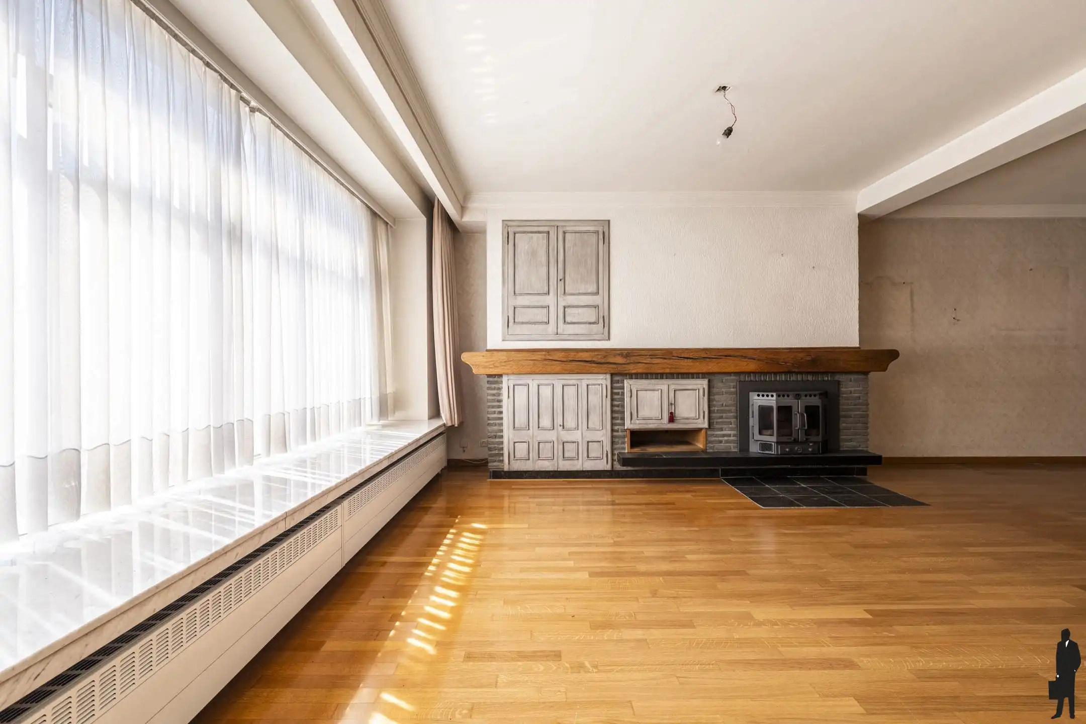 Op te frissen woning met 4 slpk en zuidwestgerichte tuin foto 8